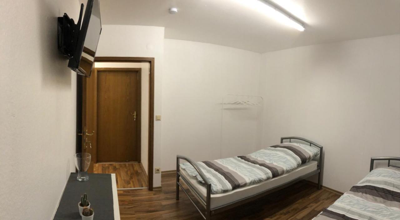 Kaiser Homestay ニュルンベルク エクステリア 写真